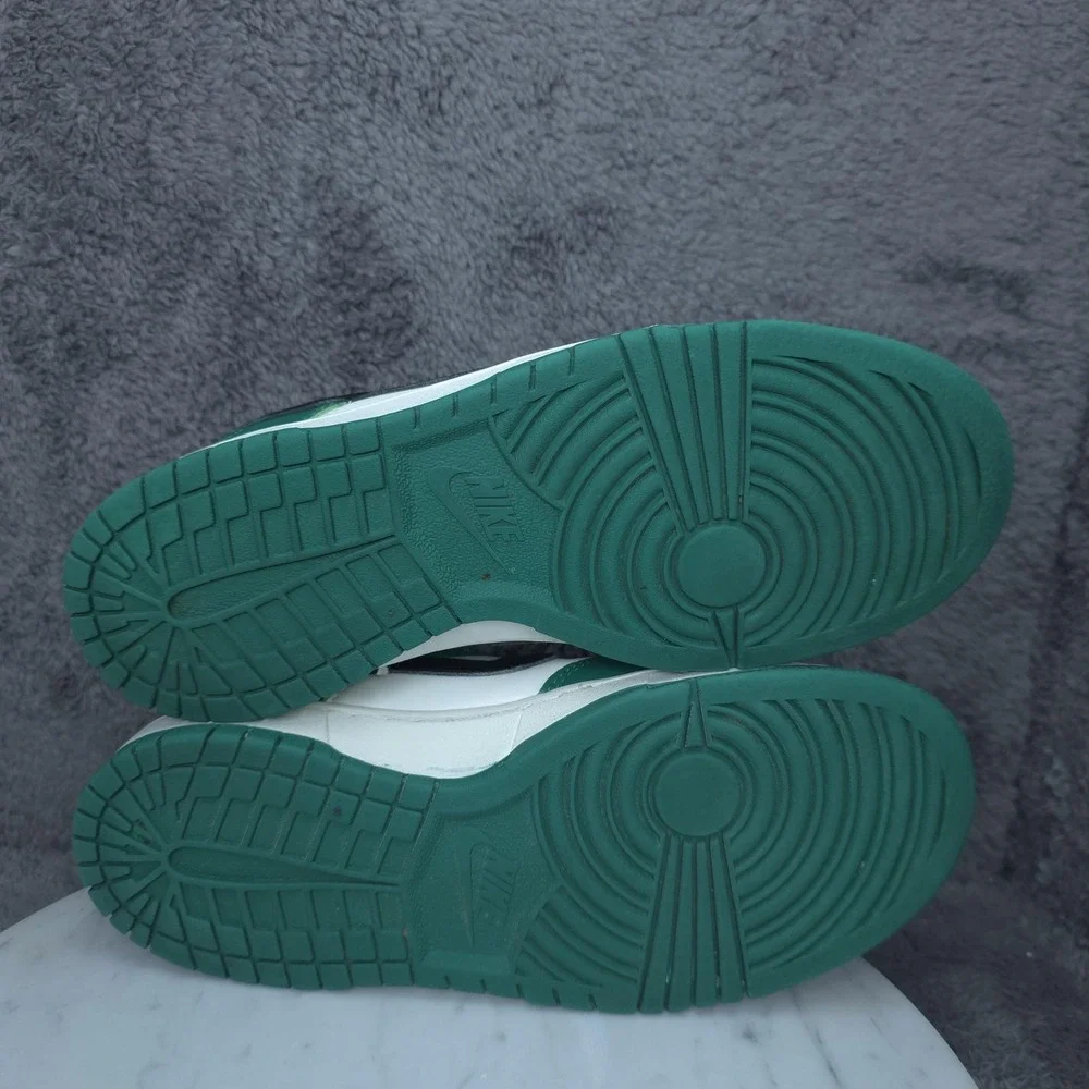 Nike Dunk Low Shoes Mens Size 7 Green White Black Leather Sneakers DR9654-100